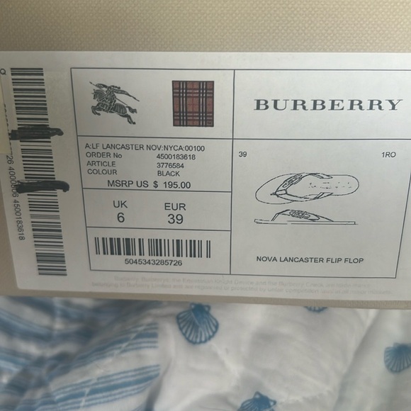 Burberry flip flop sandals - Picture 4 of 5